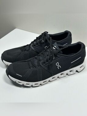 On Cloud Running Men's Athletic Shoes in Black and White